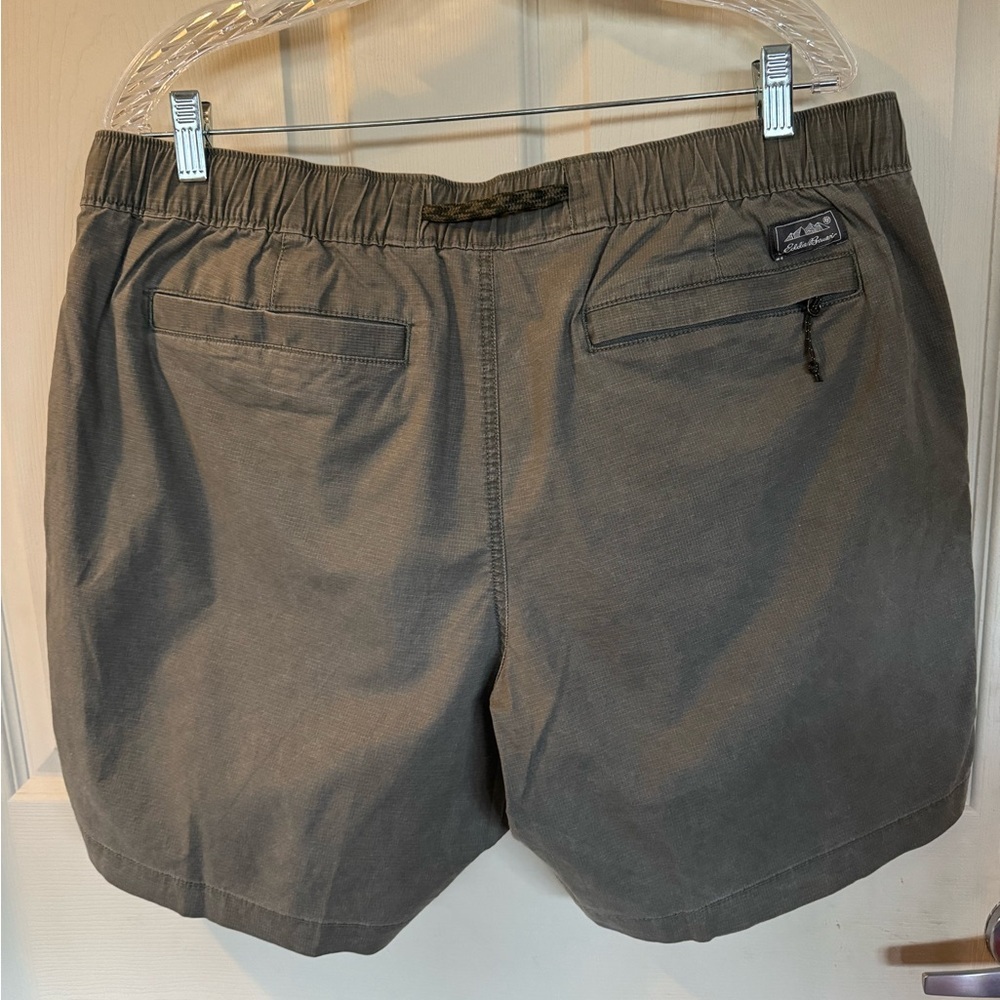 Eddie Bauer Men’s Green Shorts size XL - Picture 5 of 7